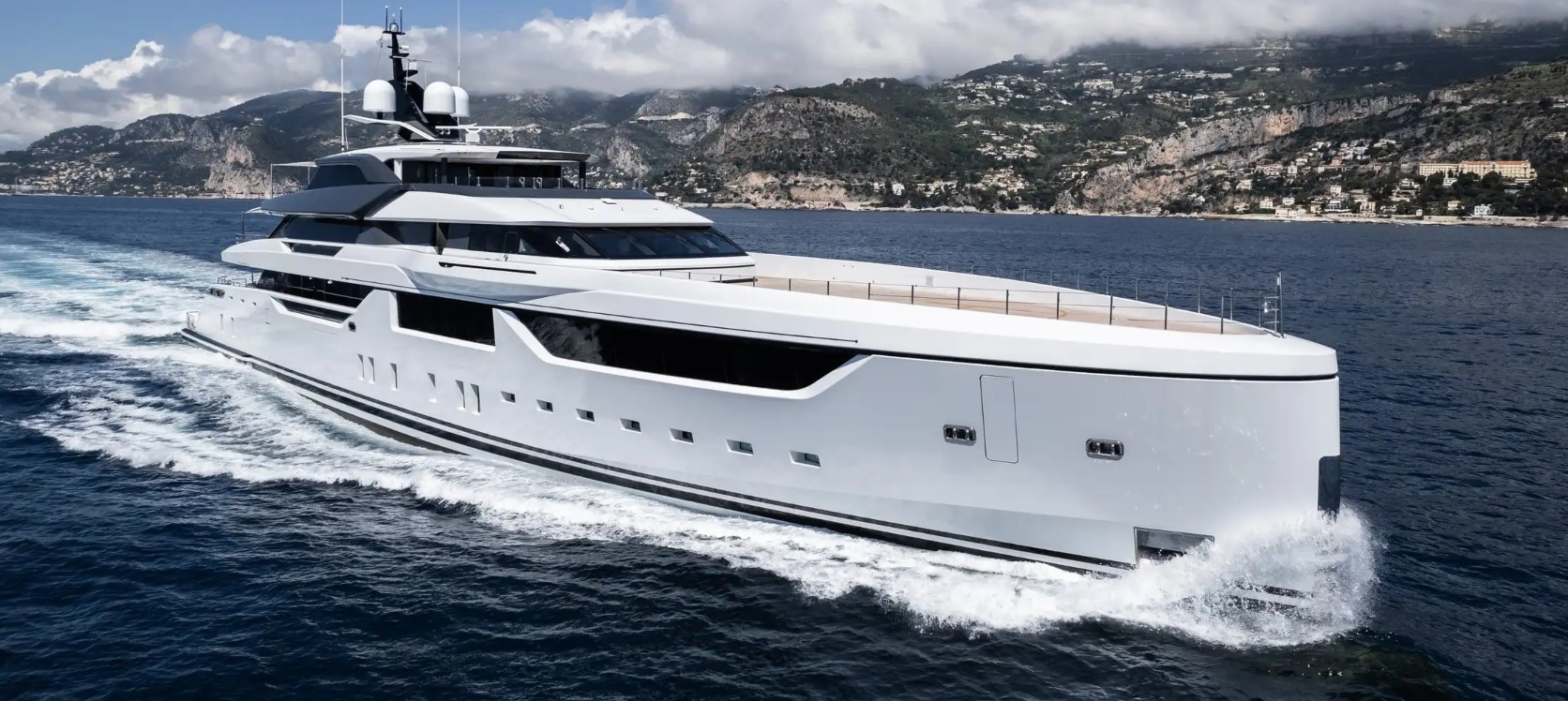 Yacht de luxe vue aérienne